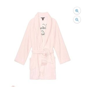 Victoria’s Secret cozy plush robe